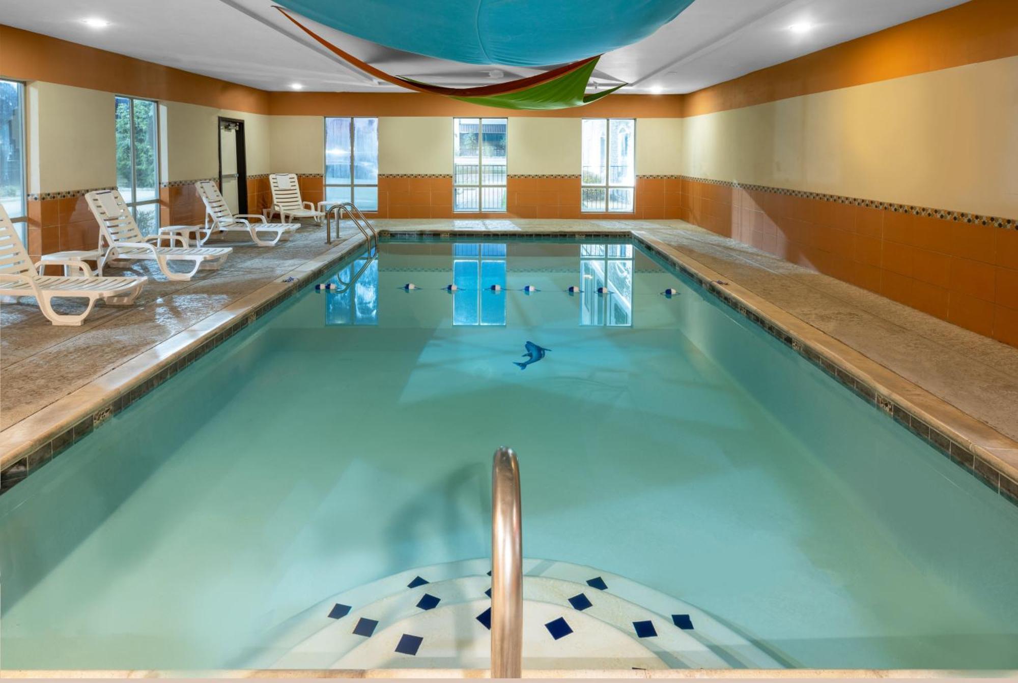 Holiday Inn Express & Suites Dallas East - Fair Park By Ihg Zewnętrze zdjęcie